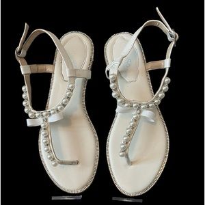 Beautiful white rhinestone & faux pearl sandals. Size 7.5. Worn once.